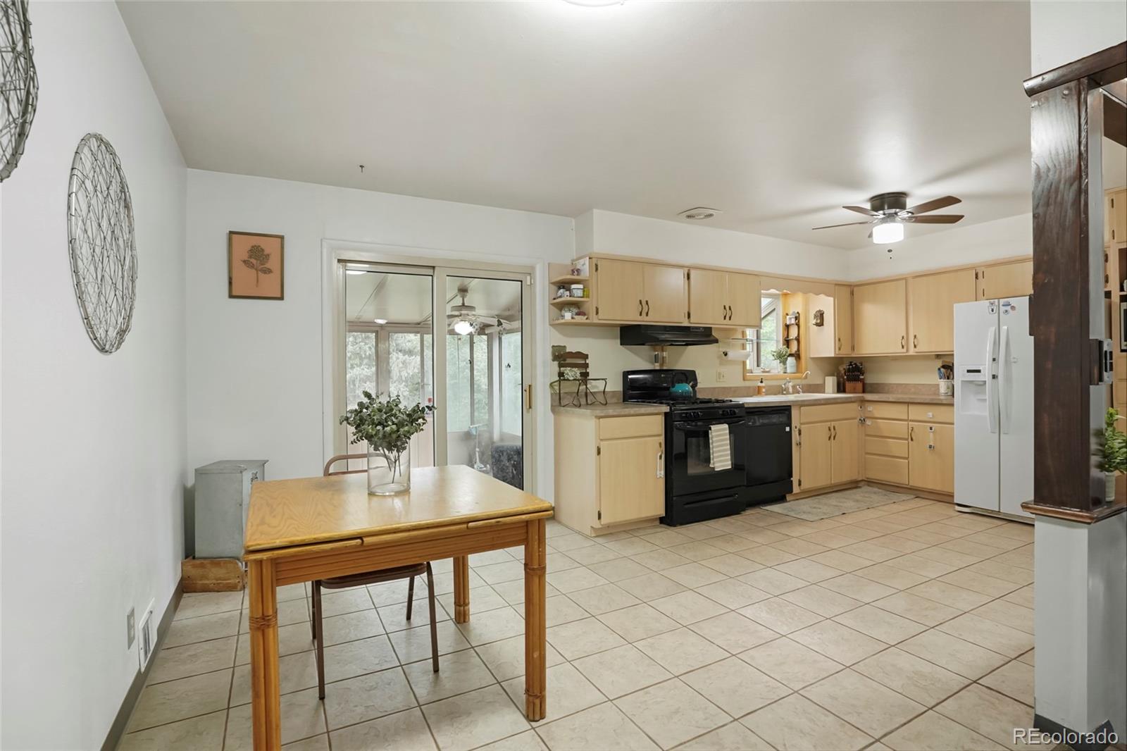 MLS Image #8 for 6371  brooks drive,arvada, Colorado