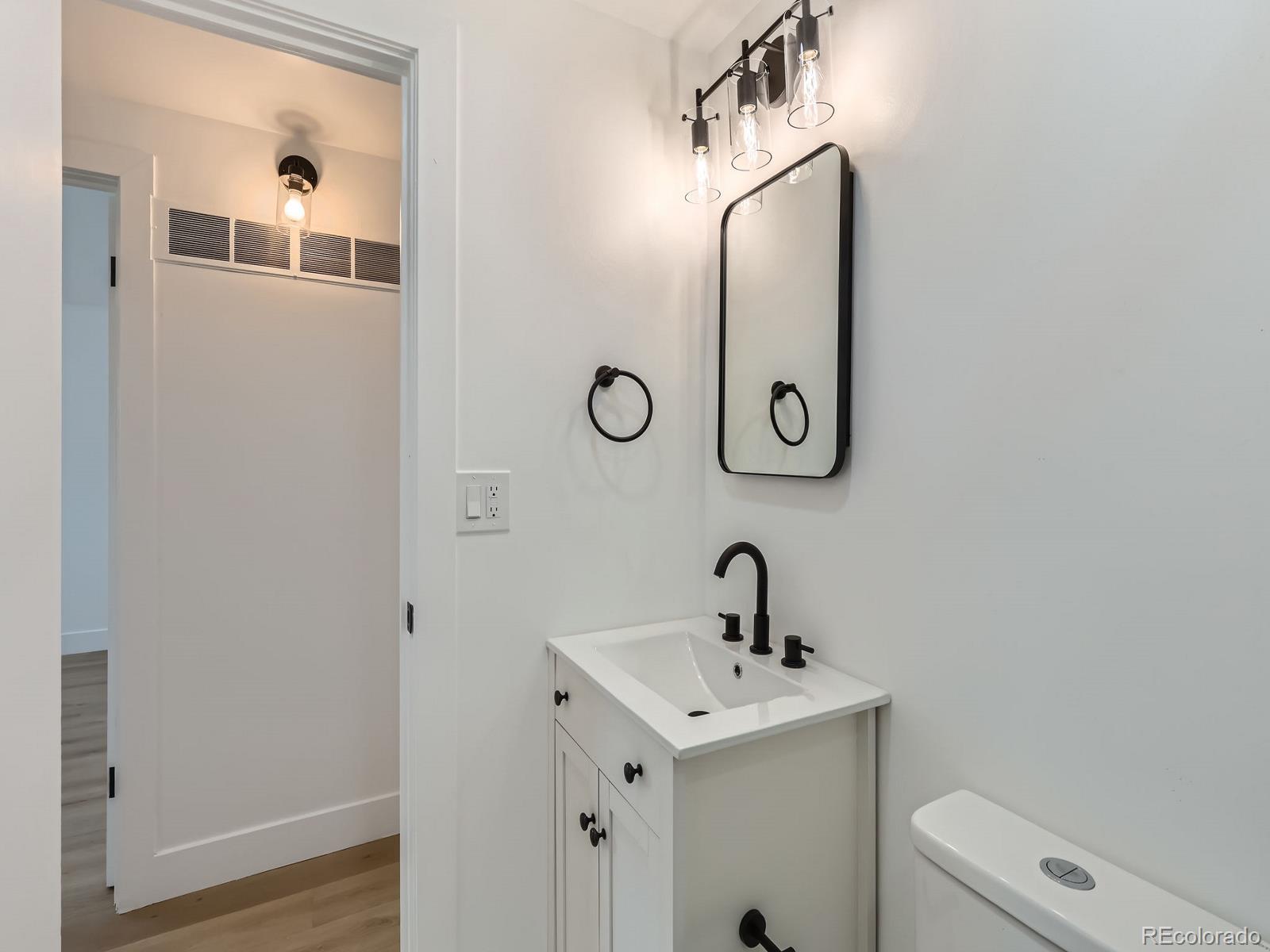 MLS Image #11 for 235 s stuart street,denver, Colorado