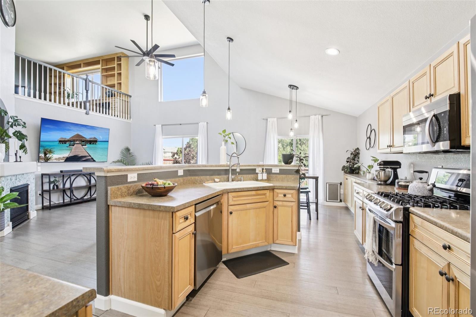 MLS Image #18 for 15948 e 106th place,commerce city, Colorado