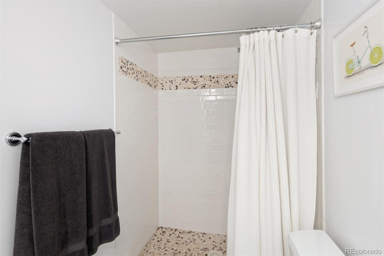 MLS Image #23 for 790 n washington street,denver, Colorado