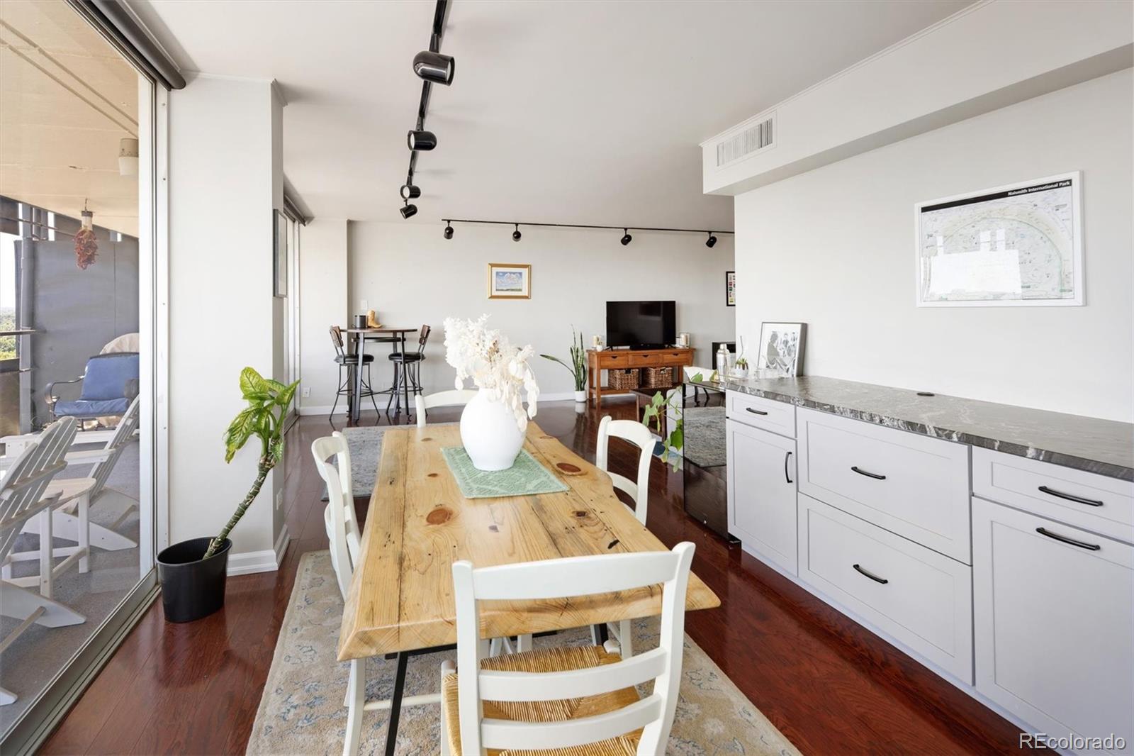 MLS Image #7 for 790 n washington street,denver, Colorado