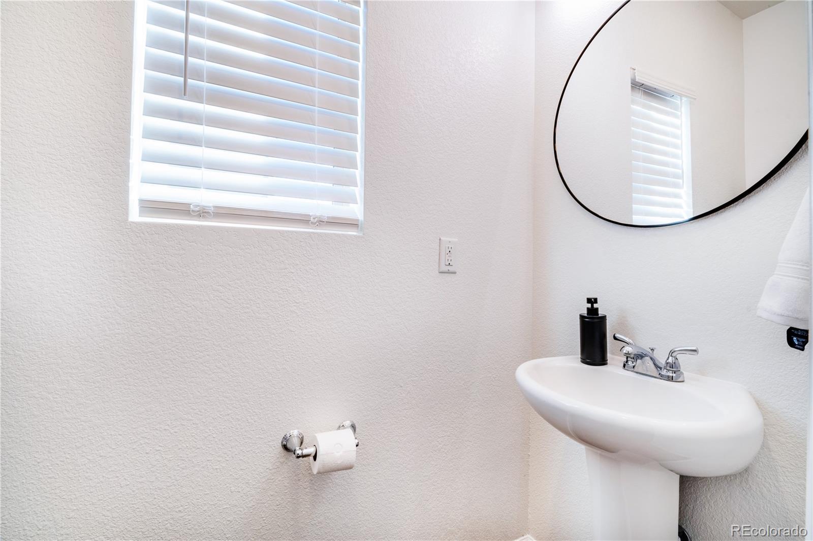 MLS Image #13 for 10669  worchester drive,commerce city, Colorado