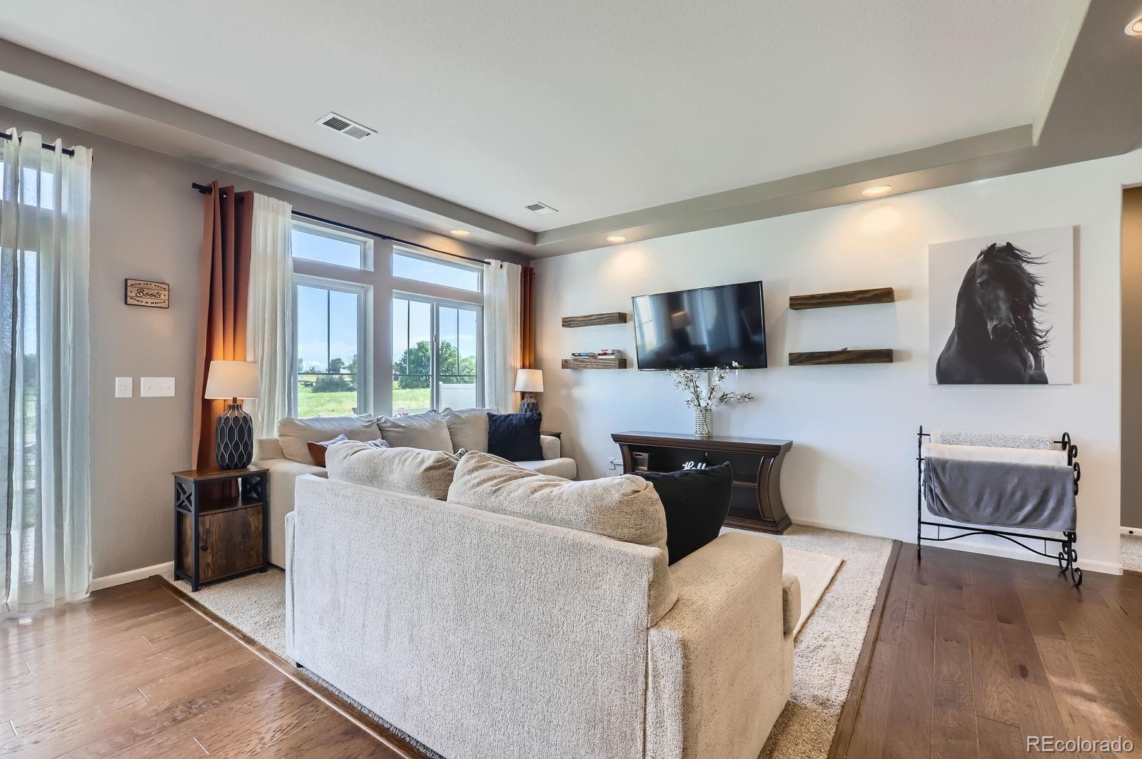 MLS Image #5 for 5076  eaglewood lane,johnstown, Colorado