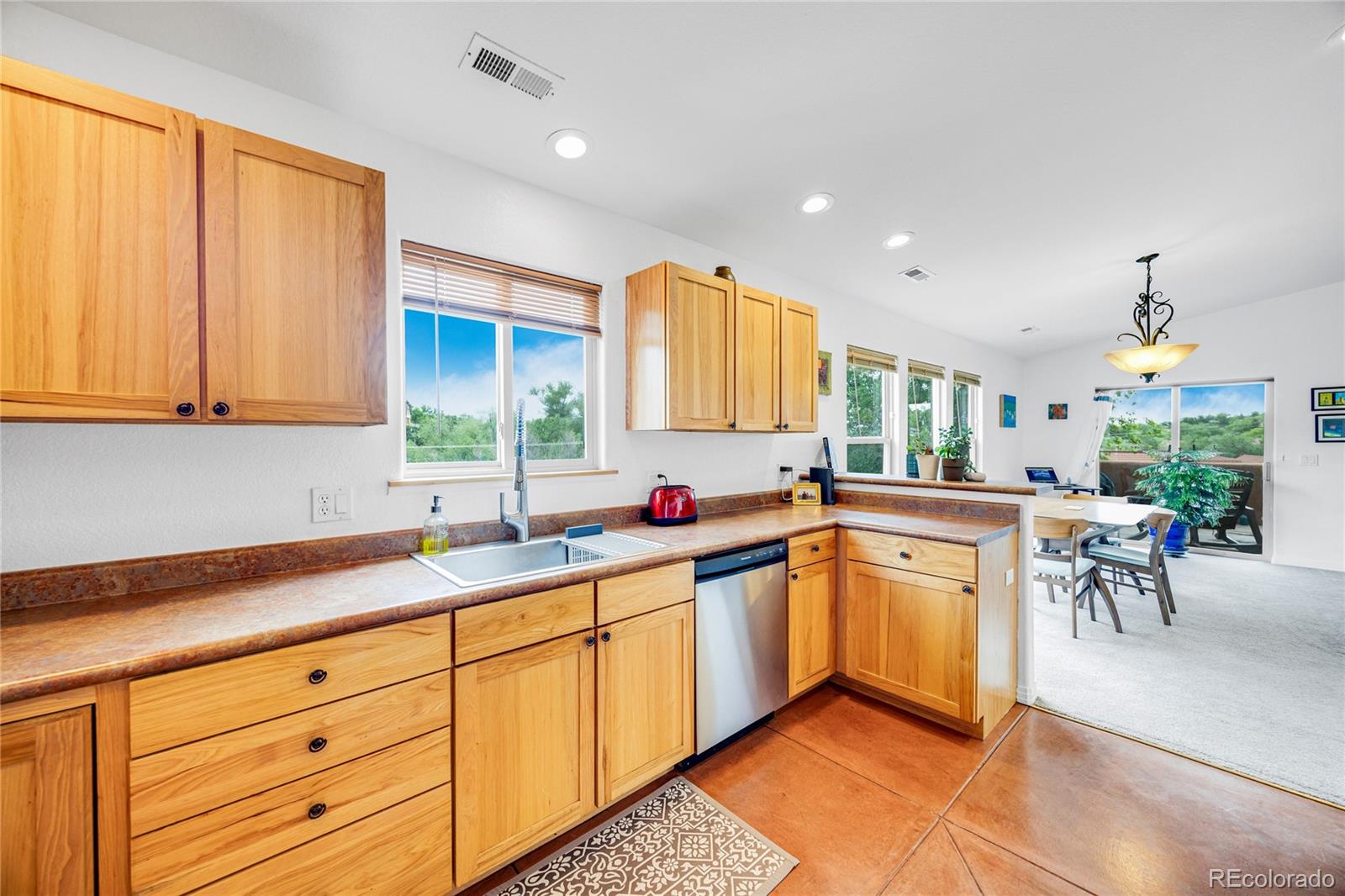 MLS Image #22 for 10  taos place,manitou springs, Colorado