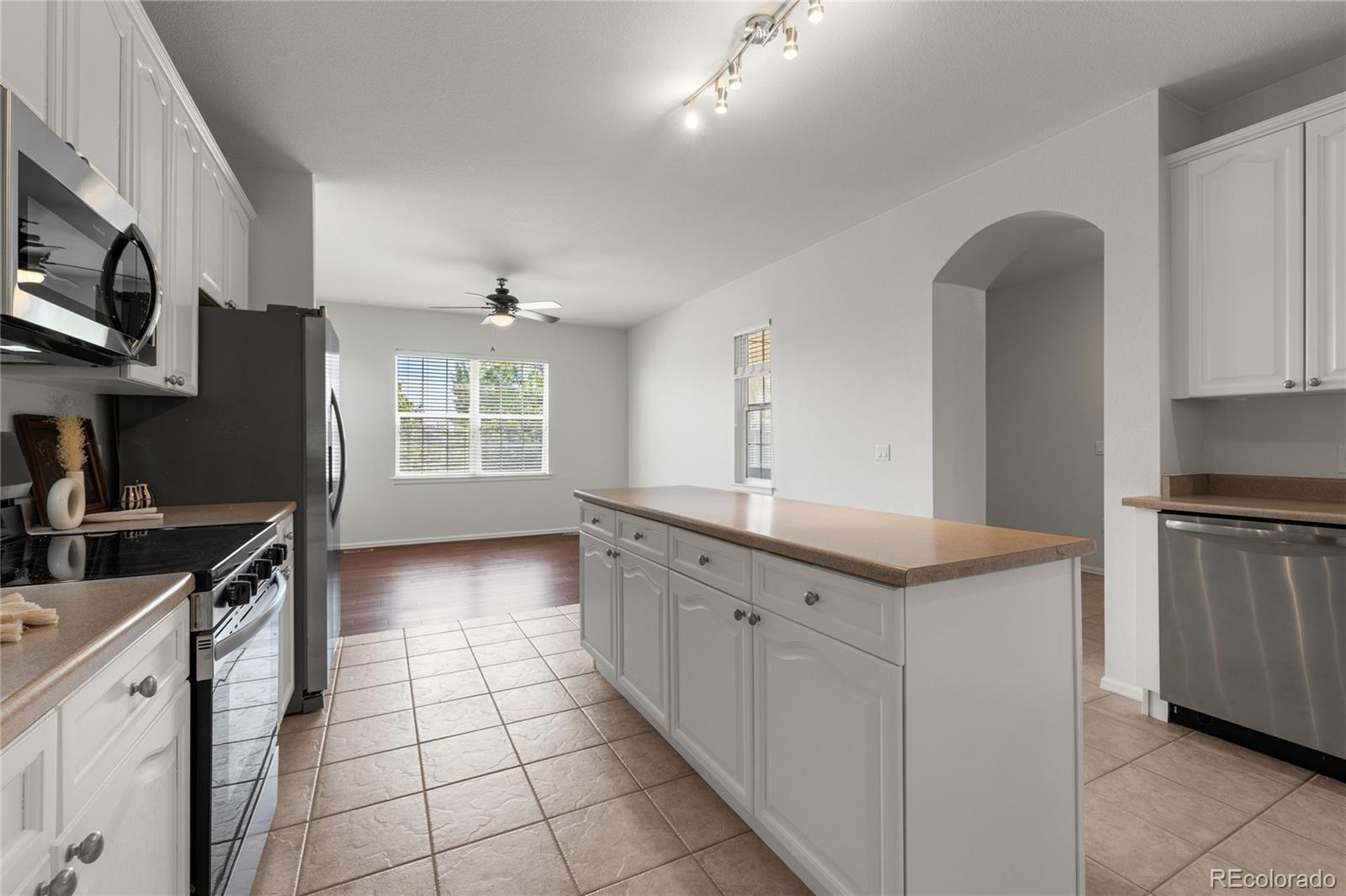 MLS Image #20 for 23421 e long place,aurora, Colorado