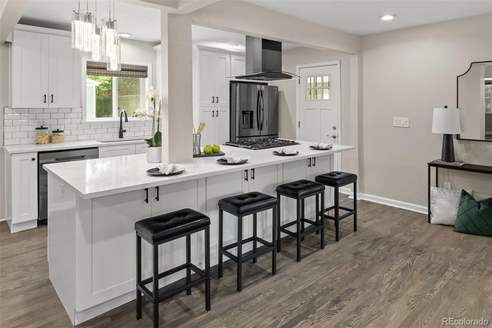 MLS Image #11 for 1120 s harrison street,denver, Colorado