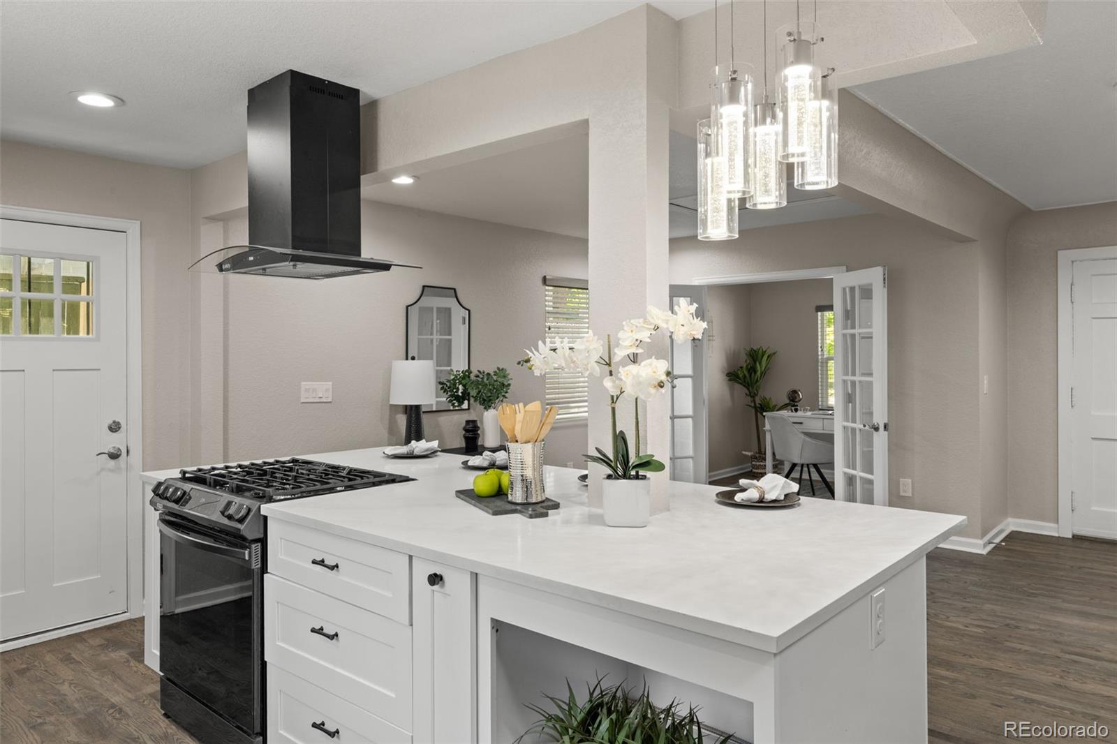 MLS Image #15 for 1120 s harrison street,denver, Colorado