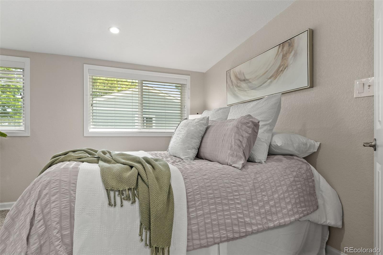 MLS Image #24 for 1120 s harrison street,denver, Colorado