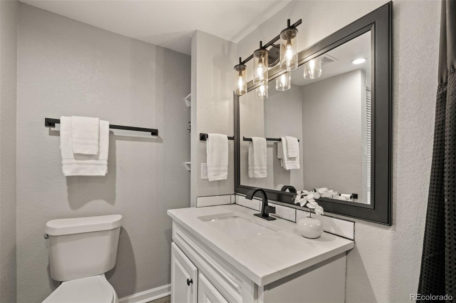 MLS Image #26 for 1120 s harrison street,denver, Colorado
