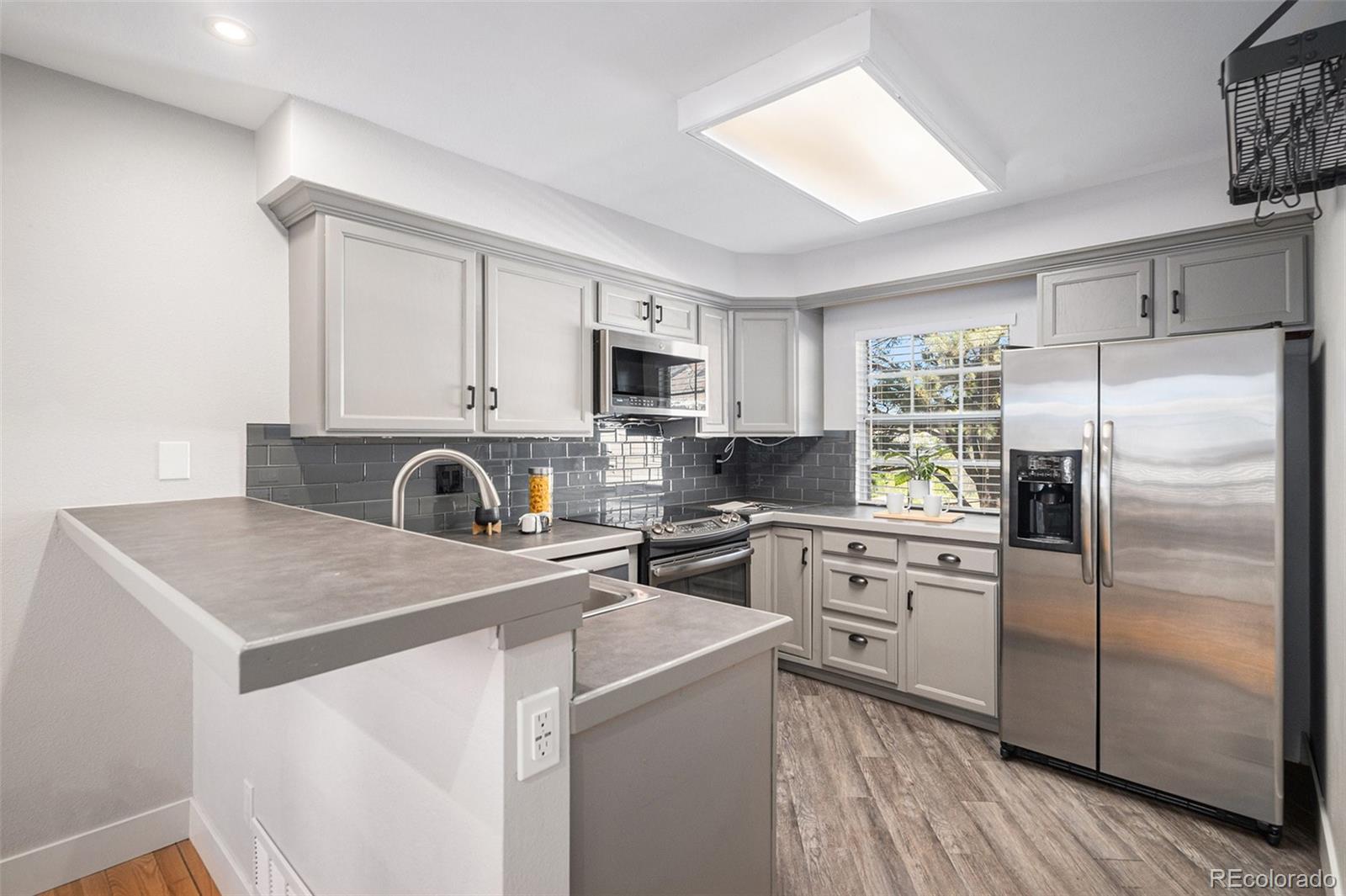 MLS Image #7 for 2882 w long circle,littleton, Colorado