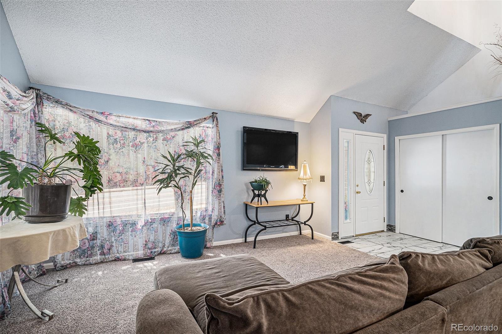 MLS Image #3 for 3647 s uravan street,aurora, Colorado