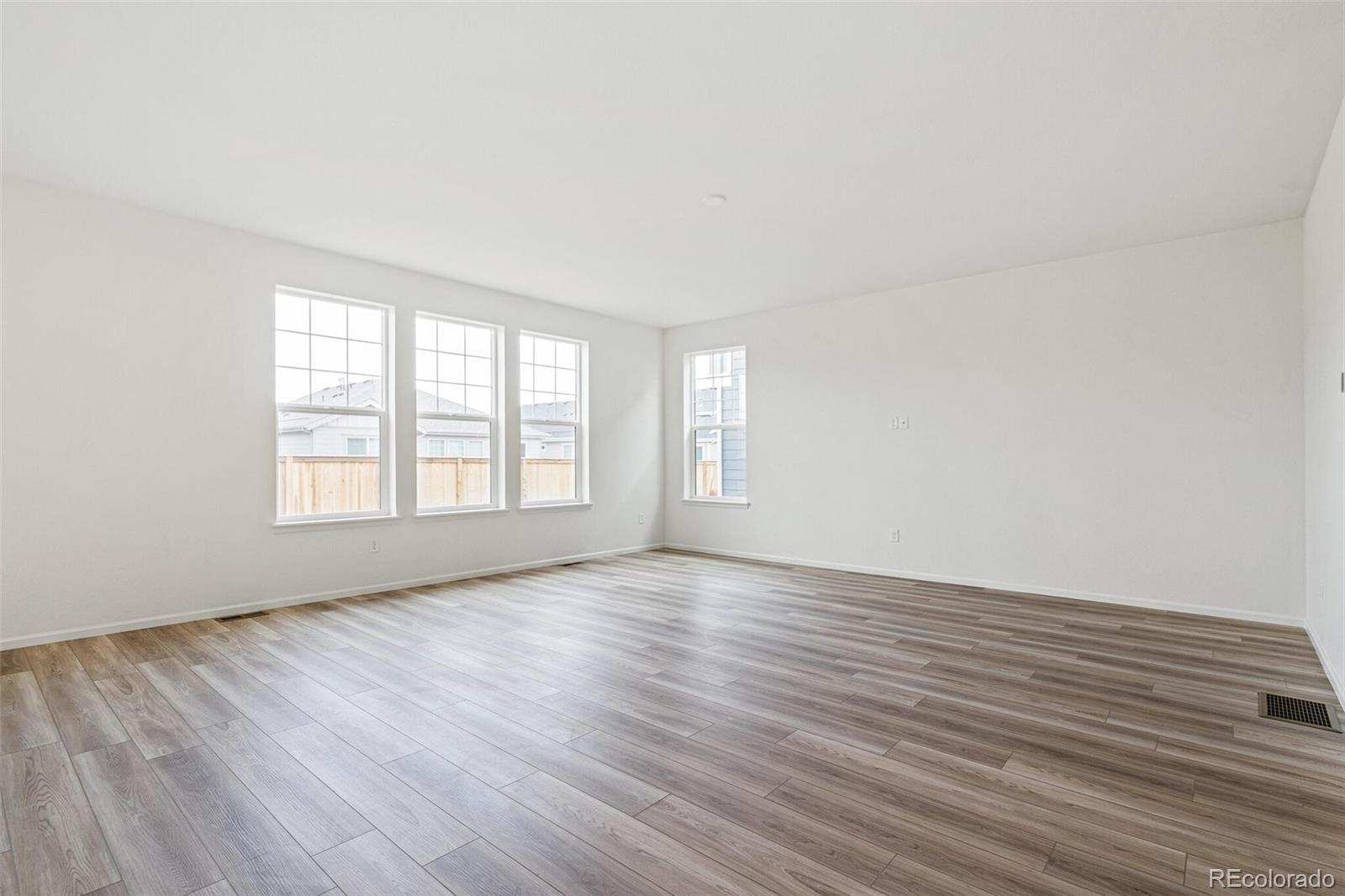 MLS Image #10 for 4691  amrock drive,johnstown, Colorado