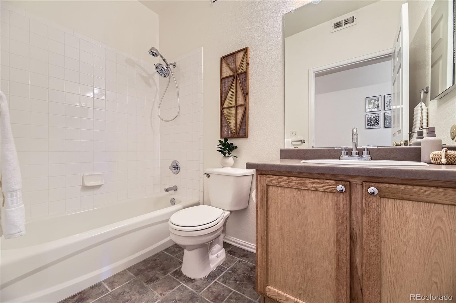MLS Image #18 for 4221 s blackhawk circle,aurora, Colorado