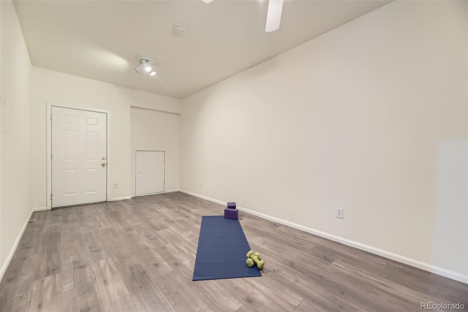 MLS Image #23 for 4221 s blackhawk circle,aurora, Colorado