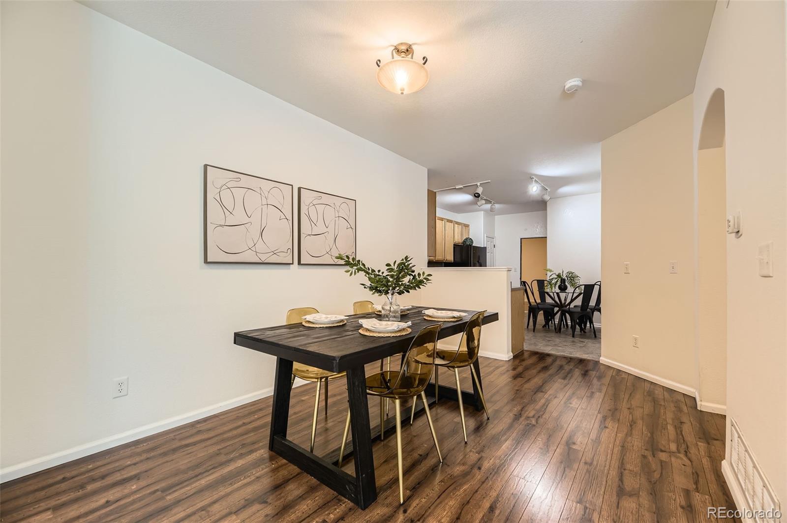 MLS Image #5 for 4221 s blackhawk circle,aurora, Colorado