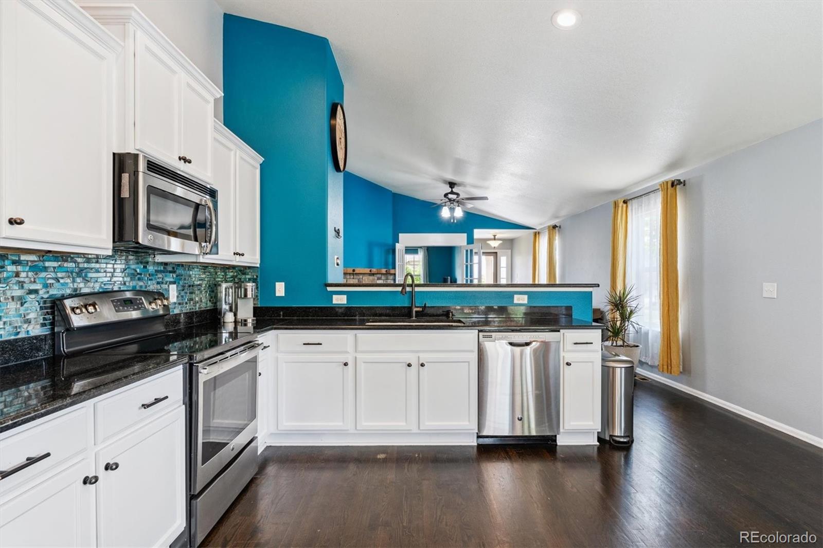 MLS Image #6 for 10288  olathe way,commerce city, Colorado