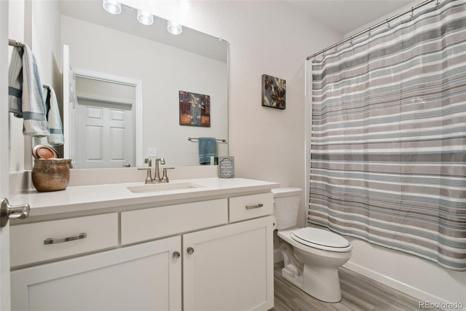 MLS Image #20 for 171 s waterloo street,aurora, Colorado