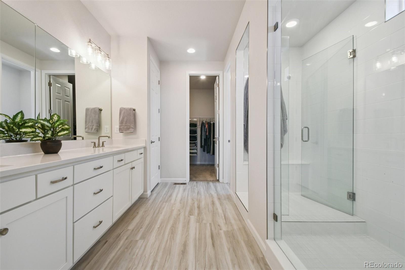 MLS Image #7 for 171 s waterloo street,aurora, Colorado