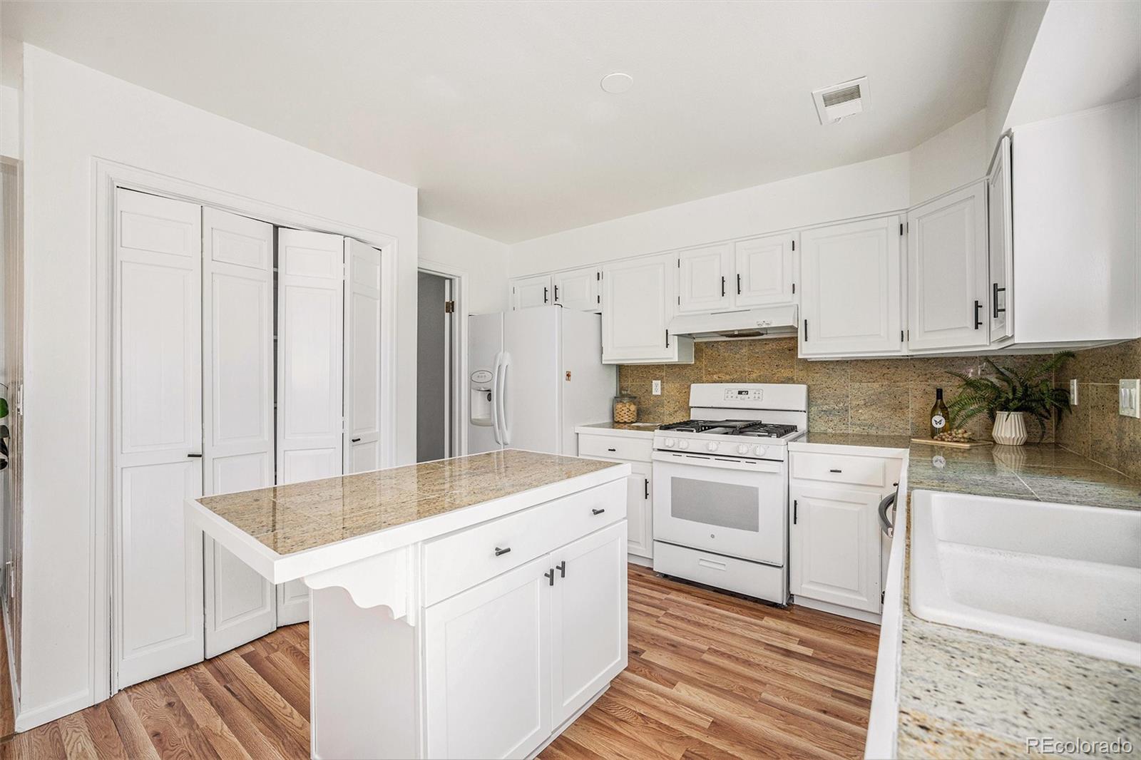 MLS Image #9 for 19  benthaven place,boulder, Colorado