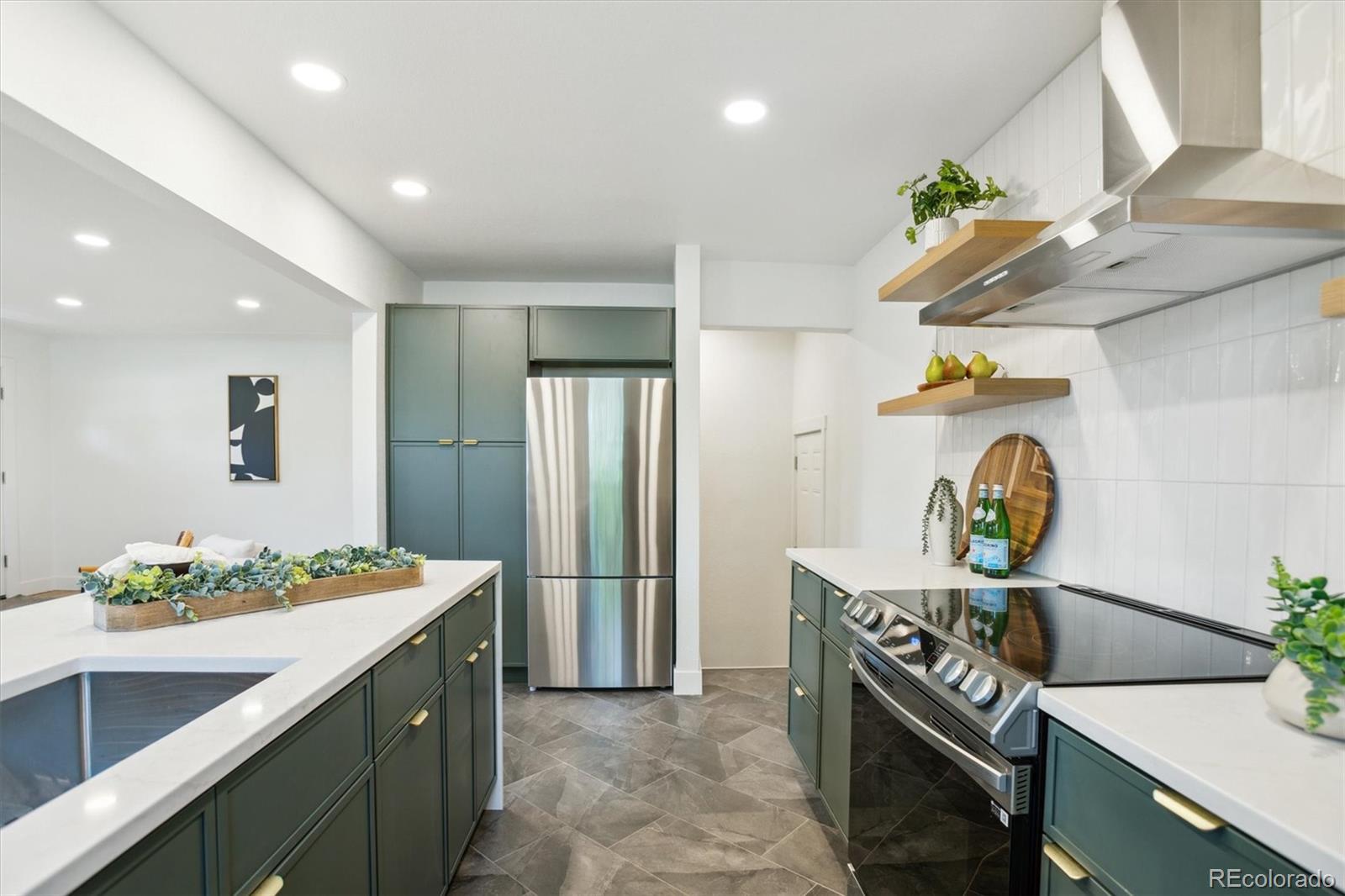 MLS Image #16 for 4465 n umatilla street,denver, Colorado
