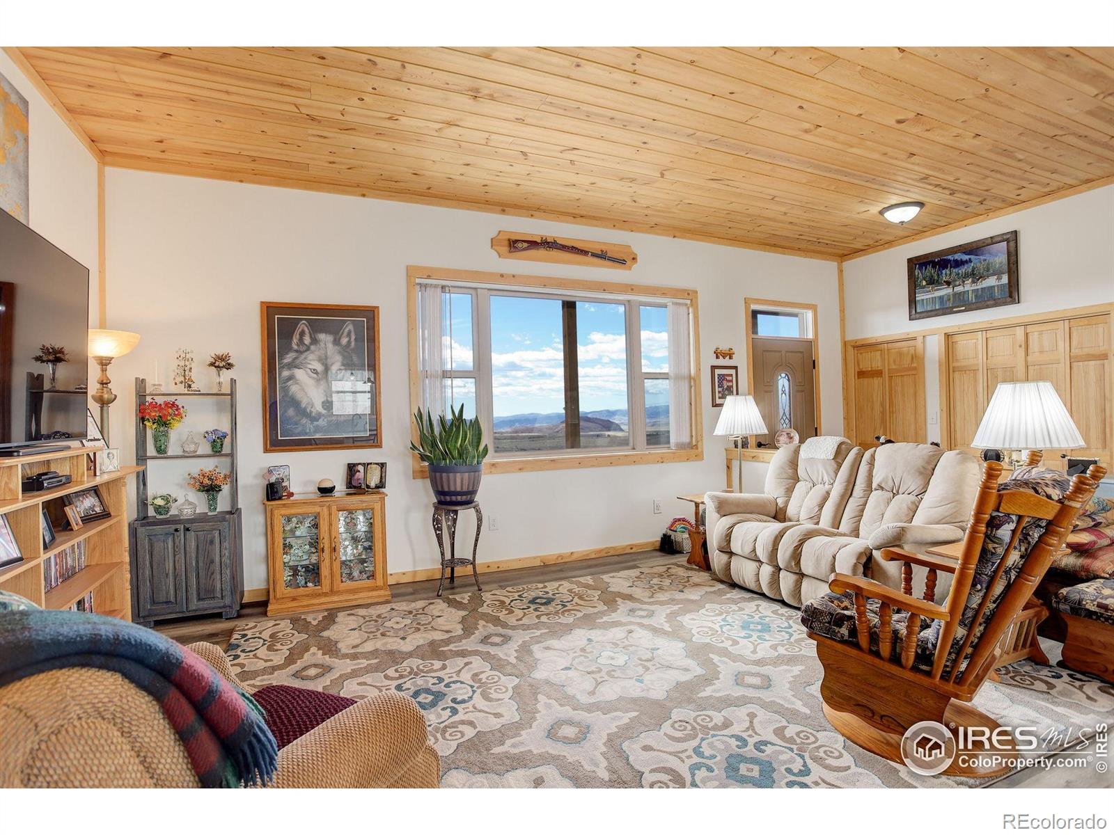 MLS Image #10 for 330  line camp drive,livermore, Colorado
