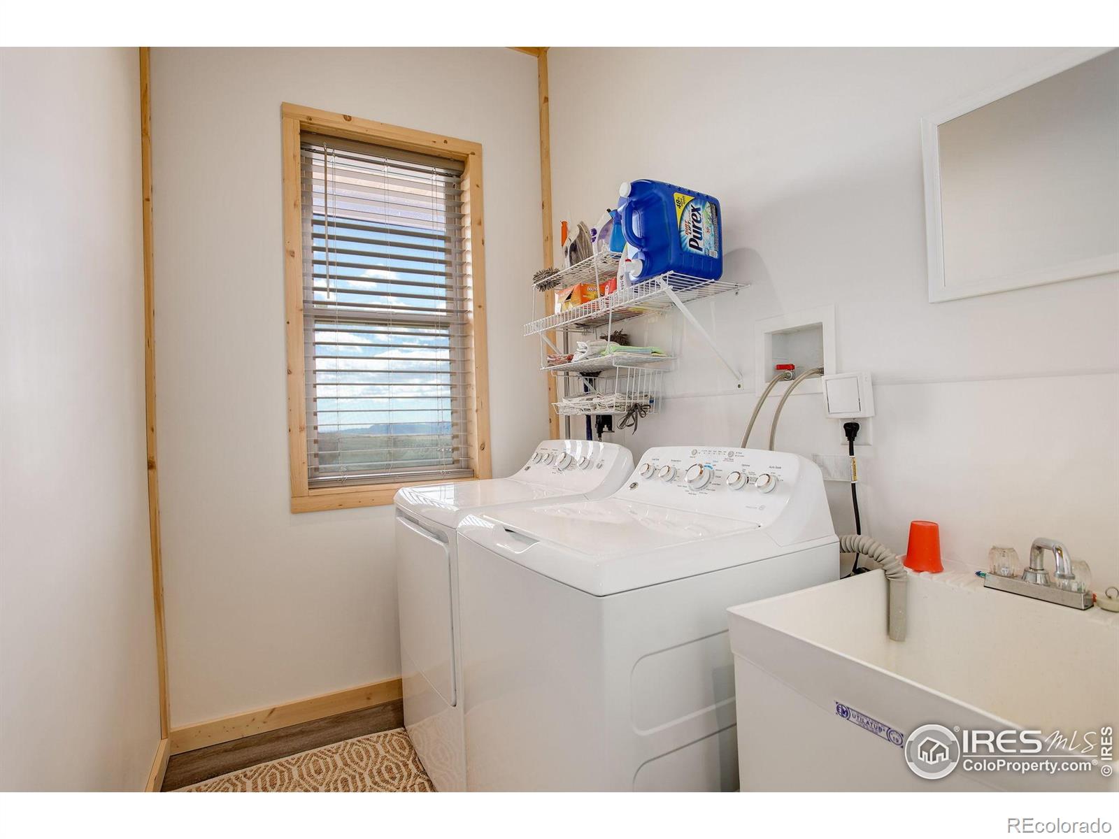 MLS Image #15 for 330  line camp drive,livermore, Colorado