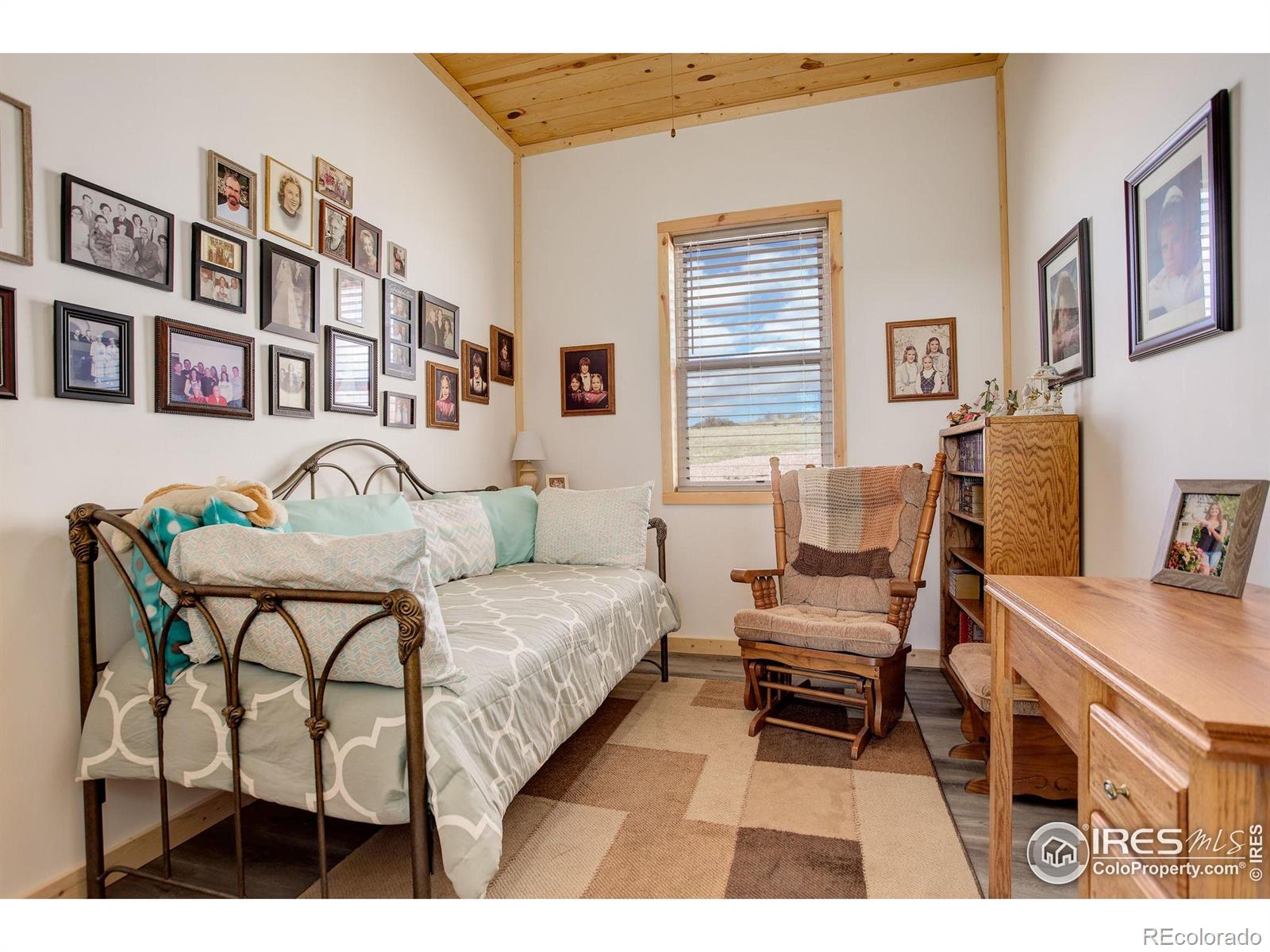MLS Image #16 for 330  line camp drive,livermore, Colorado