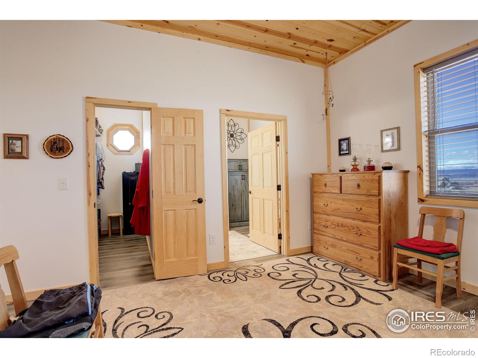 MLS Image #24 for 330  line camp drive,livermore, Colorado