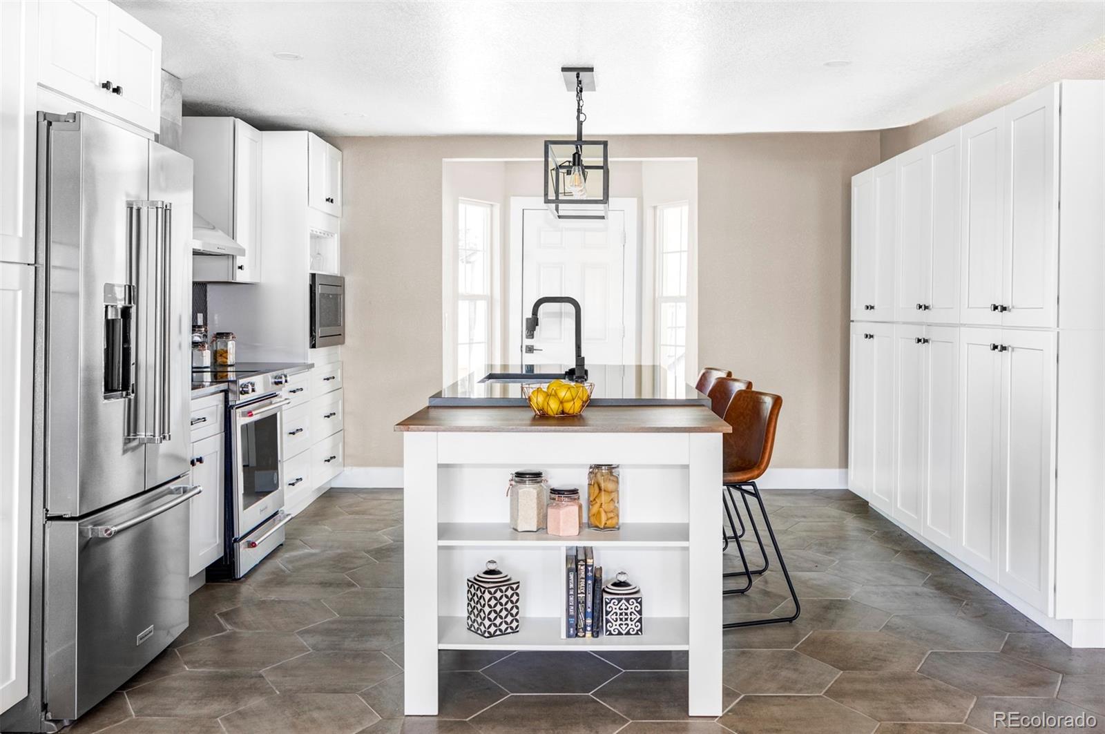 MLS Image #10 for 2941  oneida street,denver, Colorado