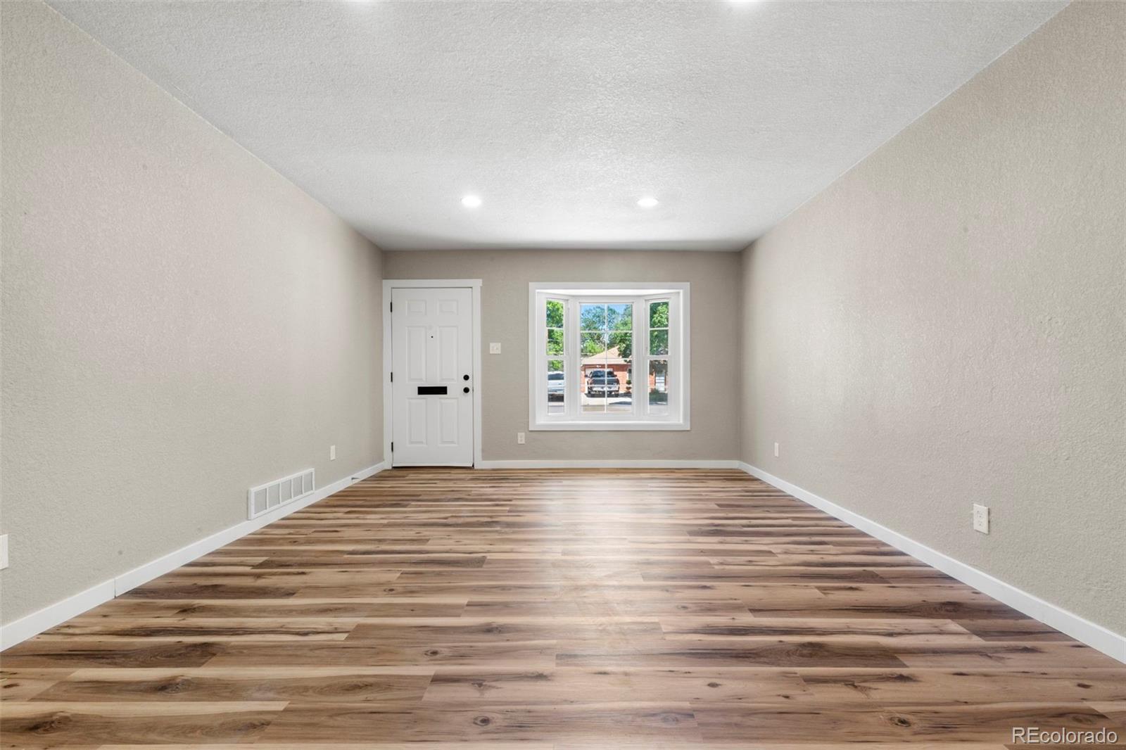 MLS Image #4 for 1179  salem street,aurora, Colorado