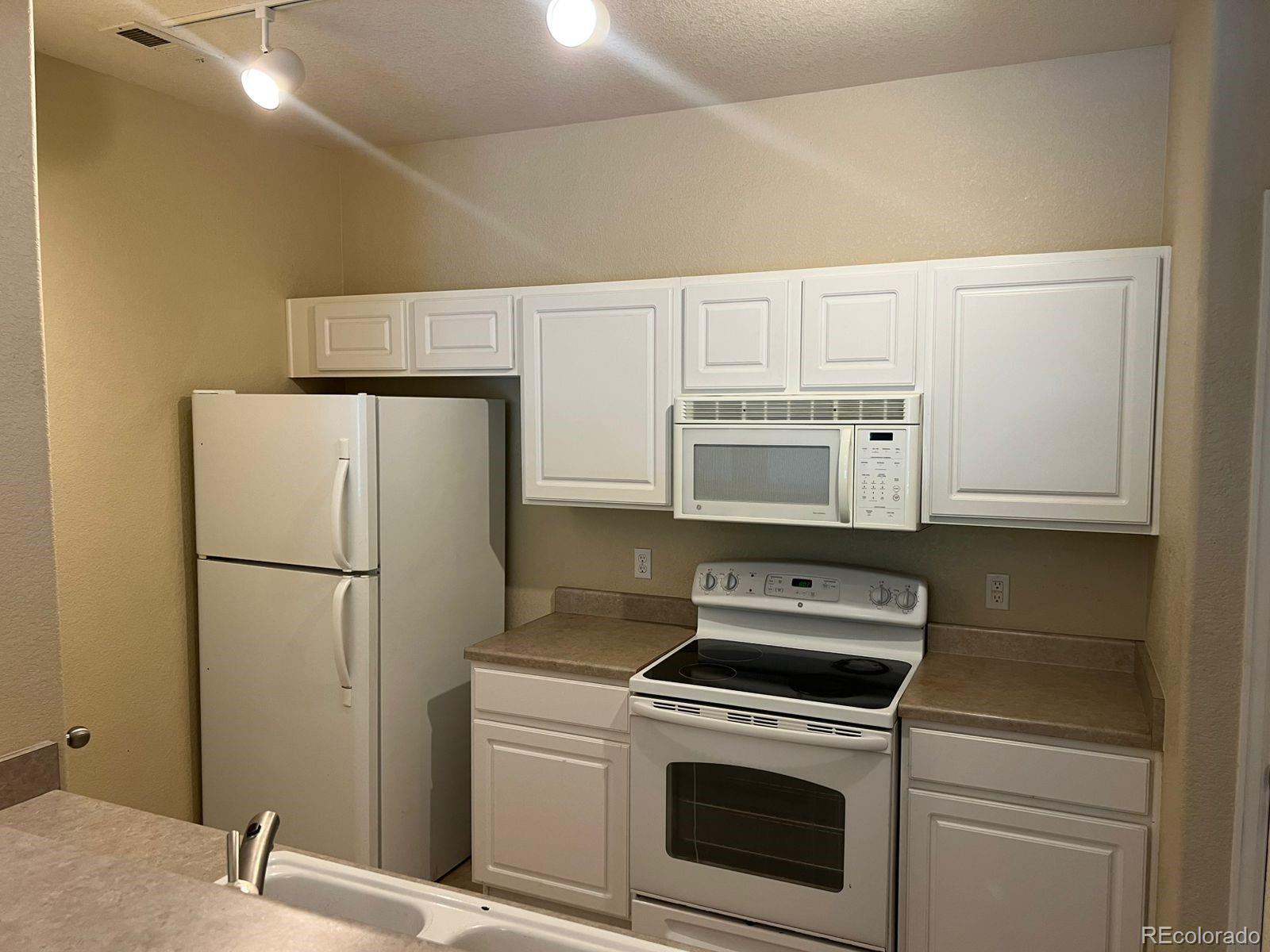 MLS Image #3 for 5255  memphis street,denver, Colorado