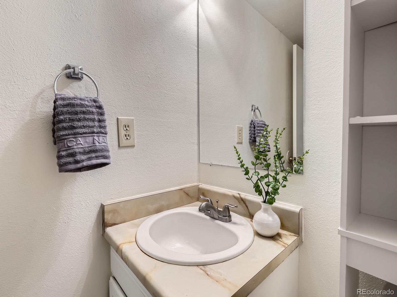 MLS Image #9 for 17681 e loyola drive e,aurora, Colorado