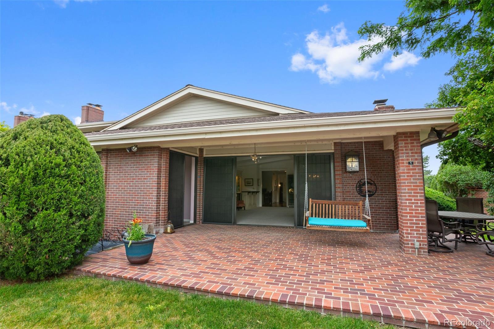 MLS Image #2 for 2800 s university boulevard,denver, Colorado