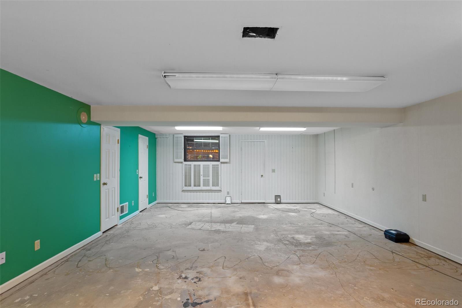 MLS Image #29 for 2800 s university boulevard,denver, Colorado