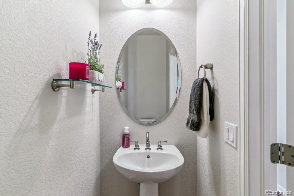MLS Image #28 for 25402 e glasgow place,aurora, Colorado