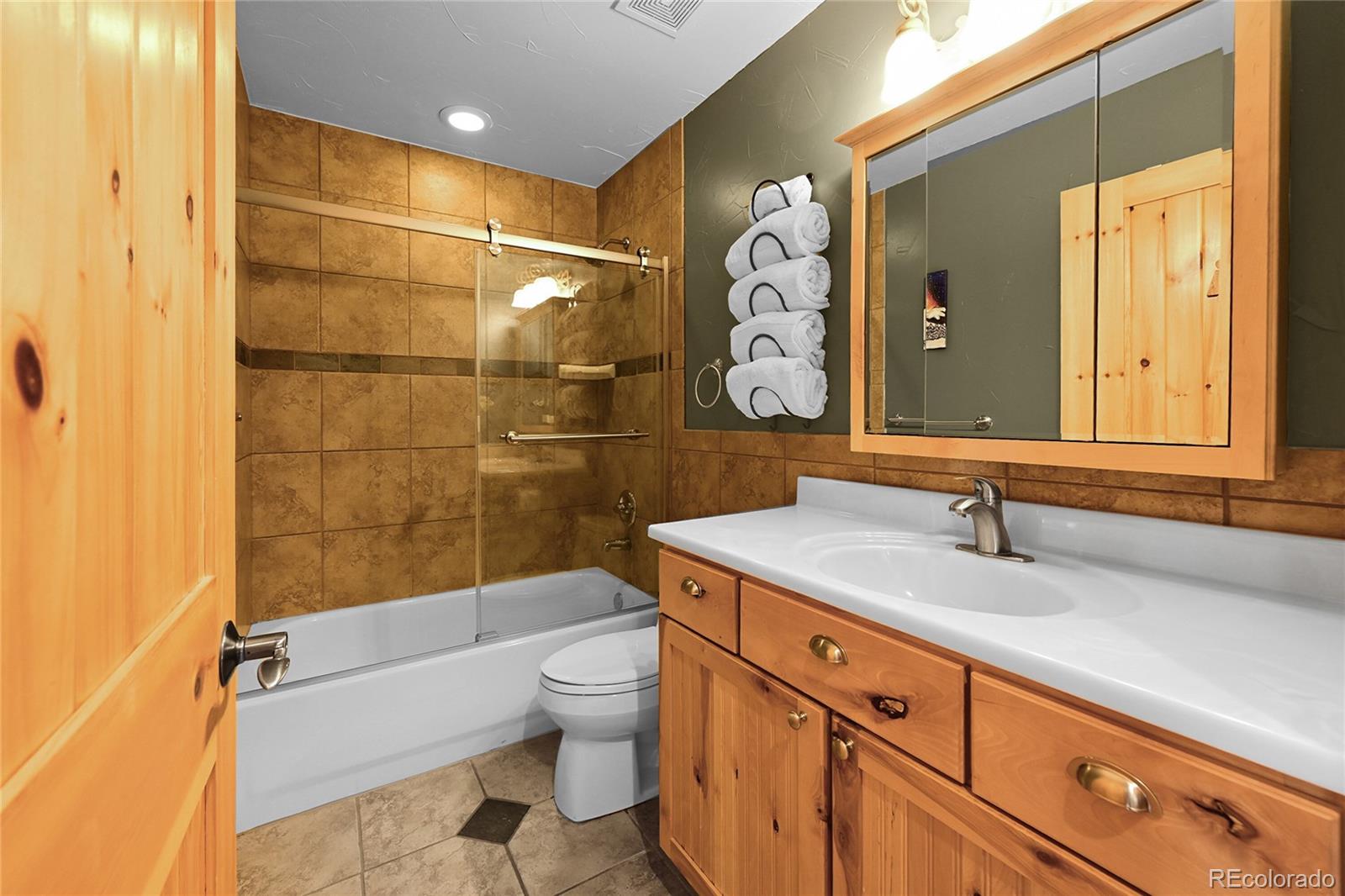 MLS Image #8 for 10436  jeanette court,morrison, Colorado