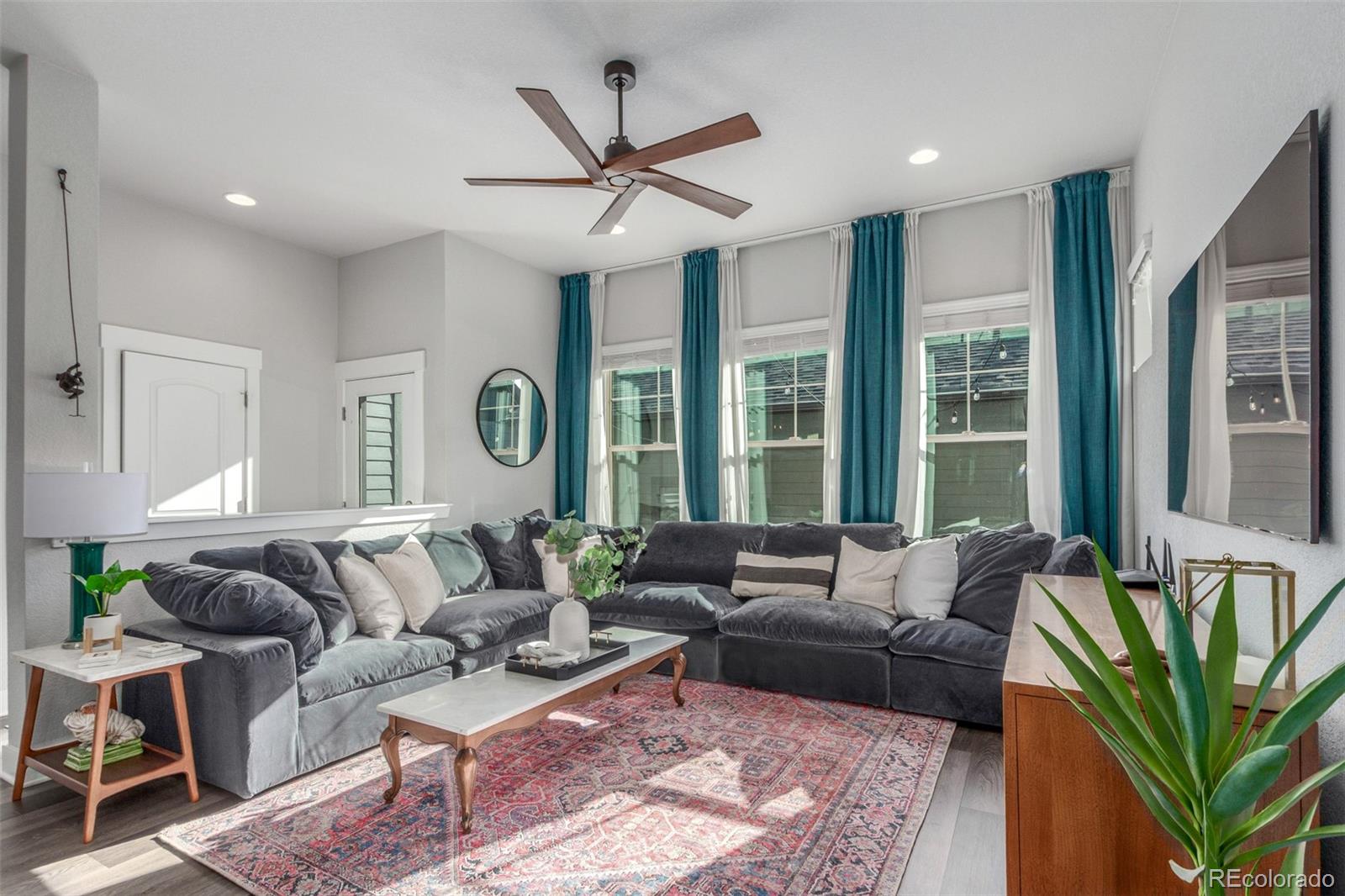 MLS Image #10 for 5735  boston street ,denver, Colorado