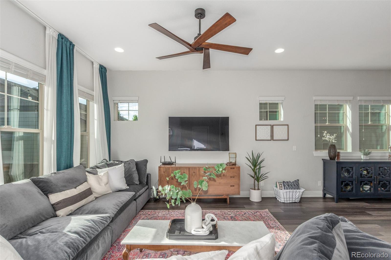 MLS Image #11 for 5735  boston street ,denver, Colorado