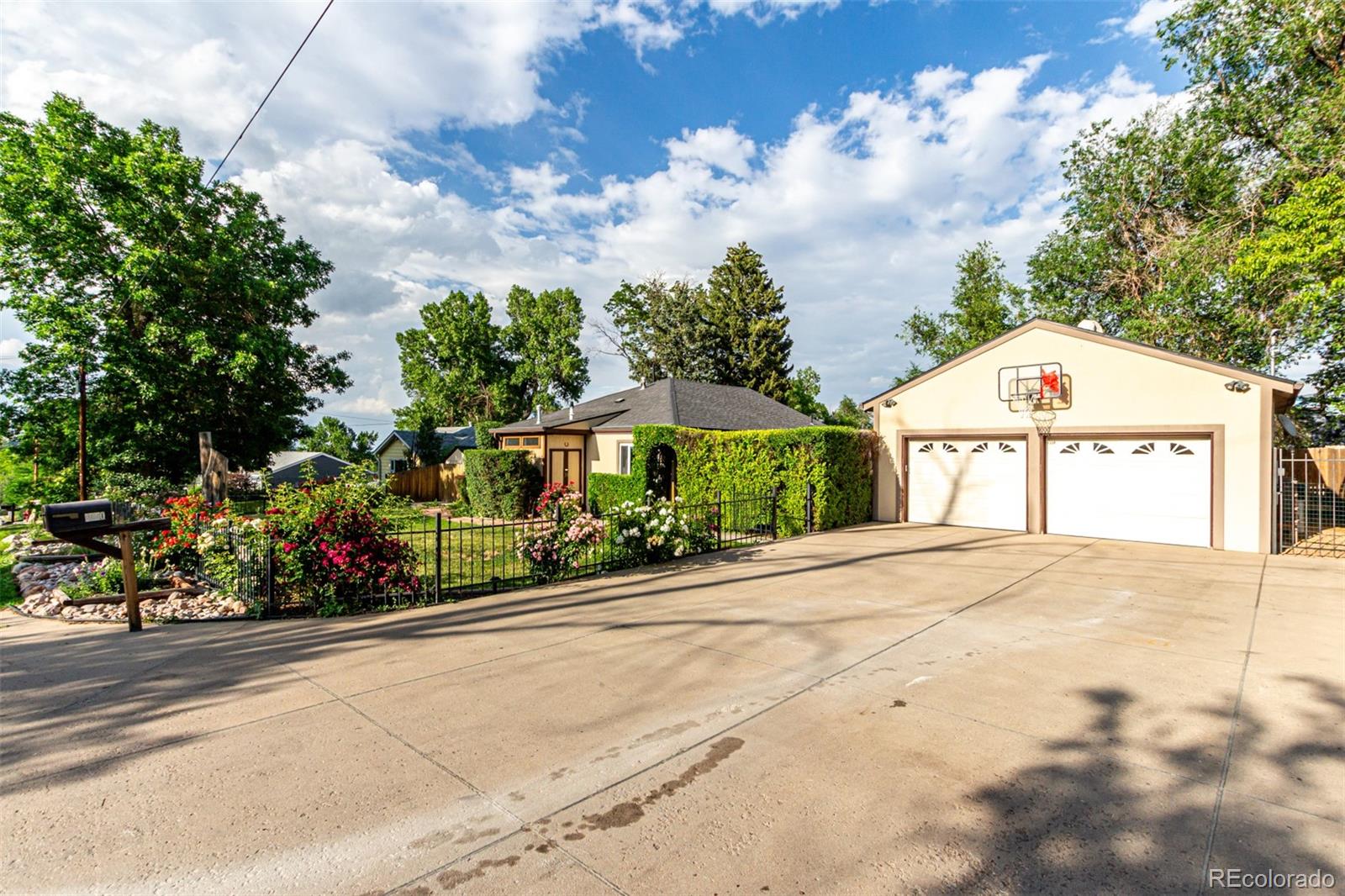 CMA Image for 1060 S Eaton Street,Lakewood, Colorado