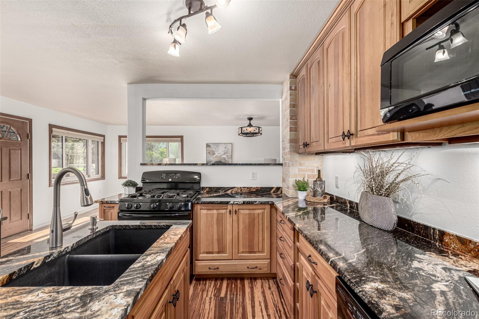MLS Image #14 for 1060 s eaton street,lakewood, Colorado