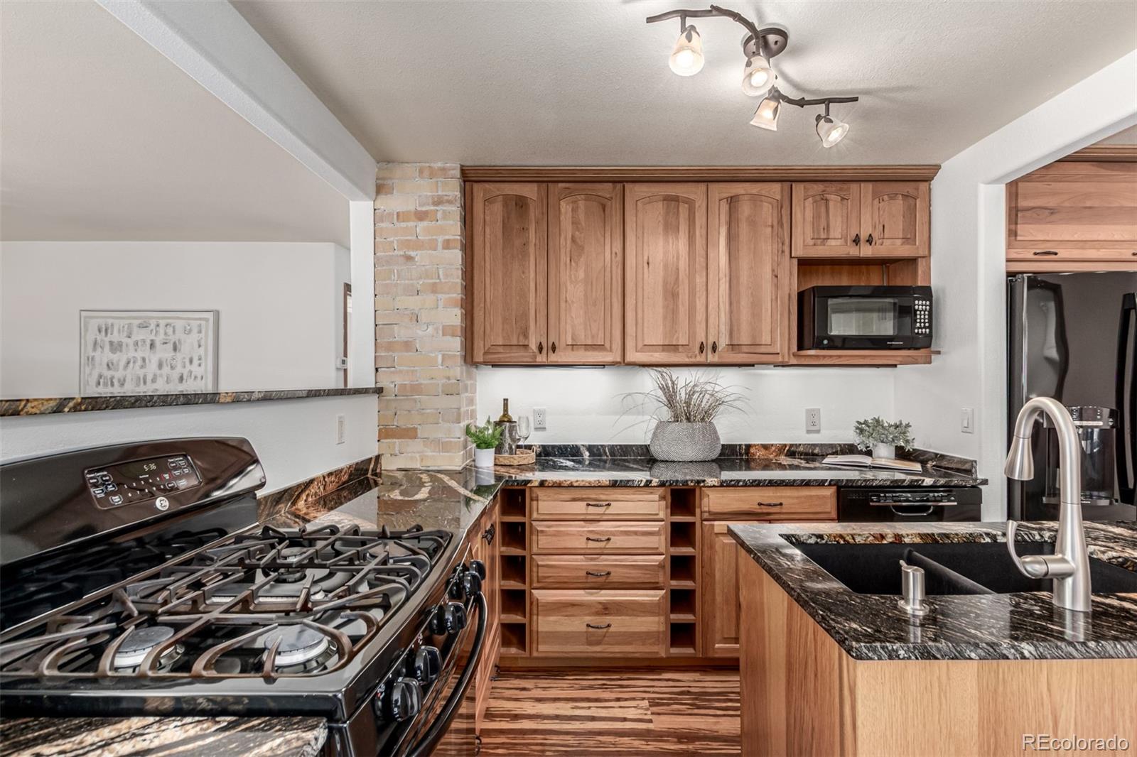 MLS Image #15 for 1060 s eaton street,lakewood, Colorado