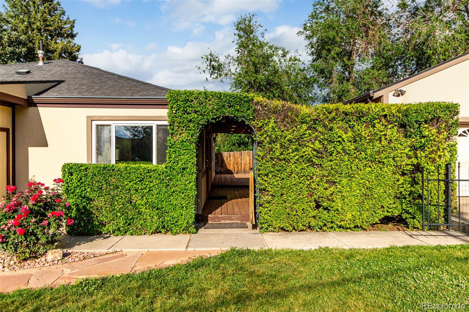 MLS Image #4 for 1060 s eaton street,lakewood, Colorado