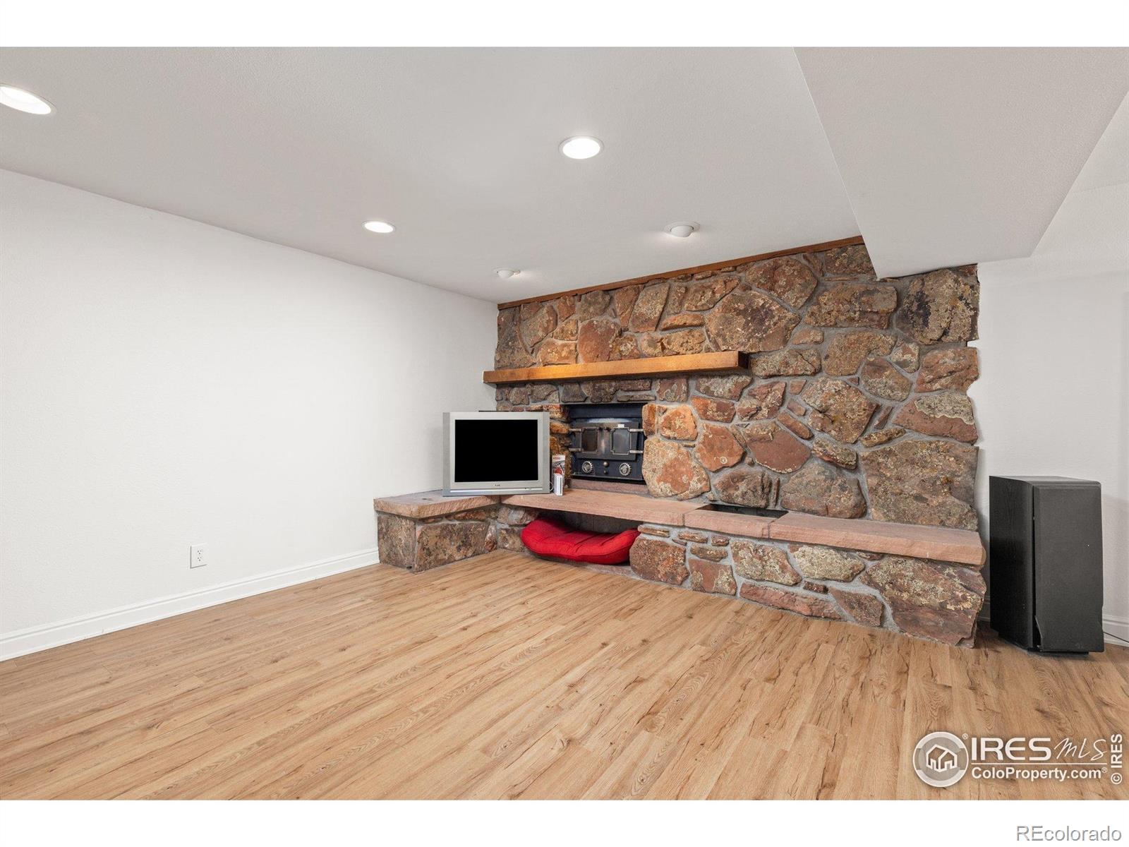 MLS Image #16 for 7261  mount meeker road,longmont, Colorado