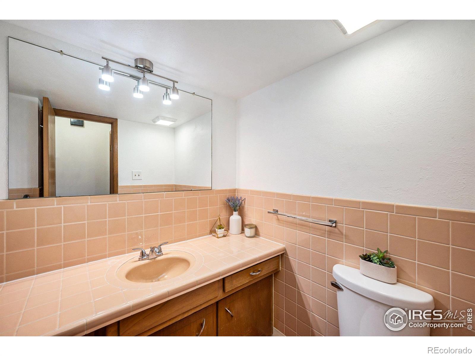 MLS Image #8 for 1945  yank court,golden, Colorado