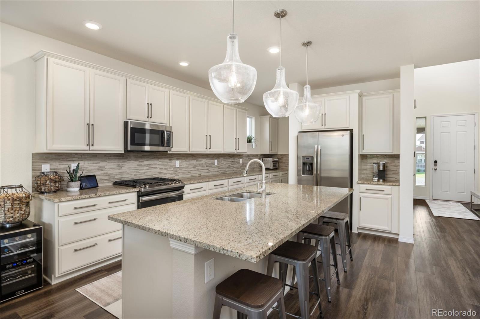 MLS Image #13 for 8115 s kewaunee street,aurora, Colorado