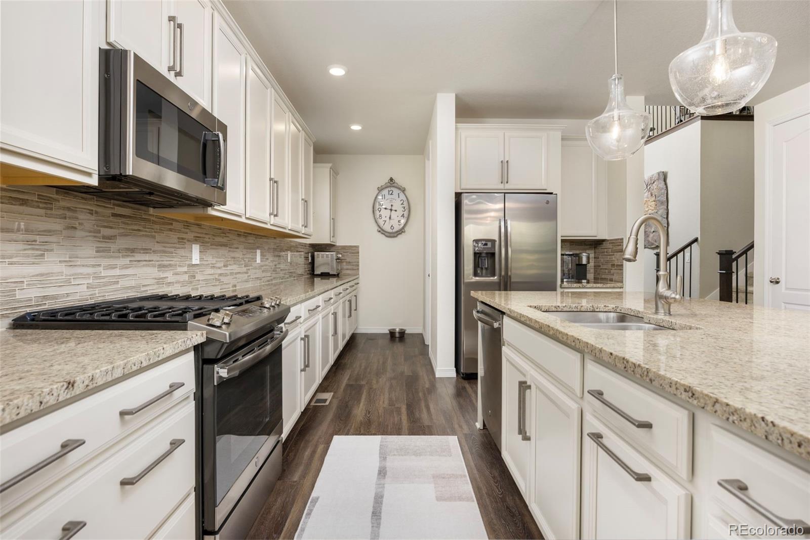 MLS Image #14 for 8115 s kewaunee street,aurora, Colorado