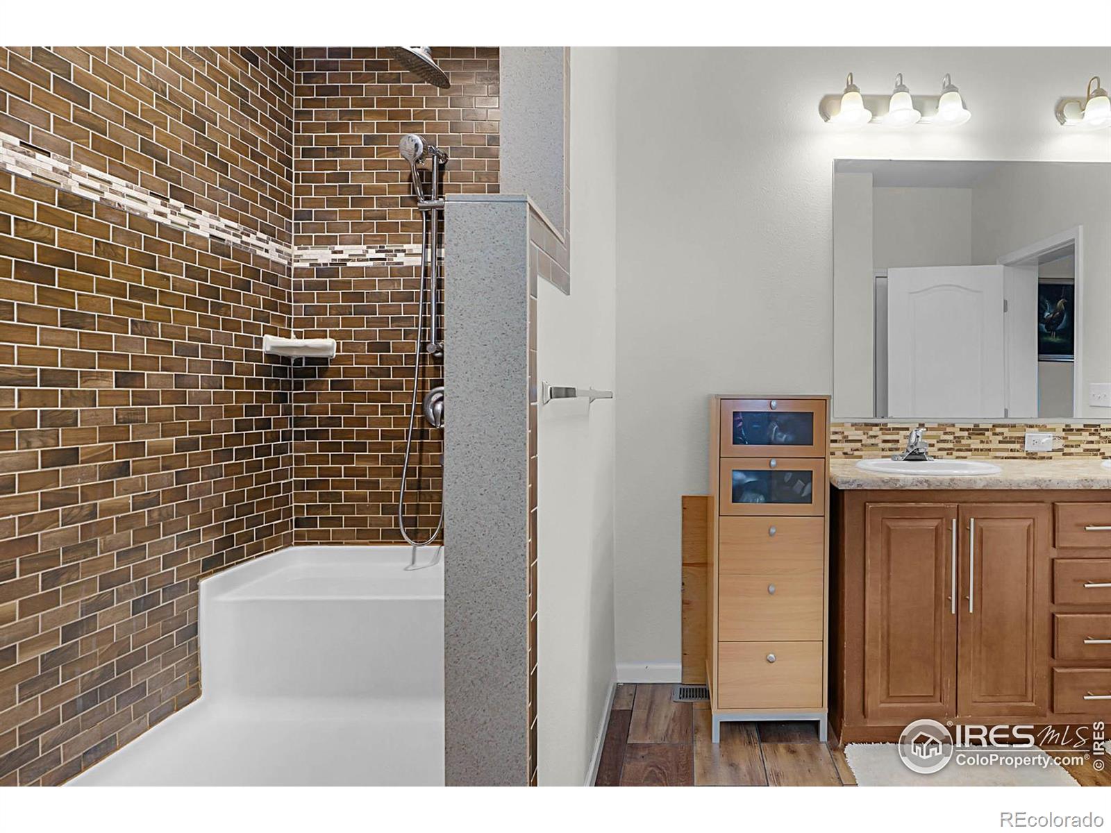 MLS Image #15 for 17231  county road 394 ,la salle, Colorado