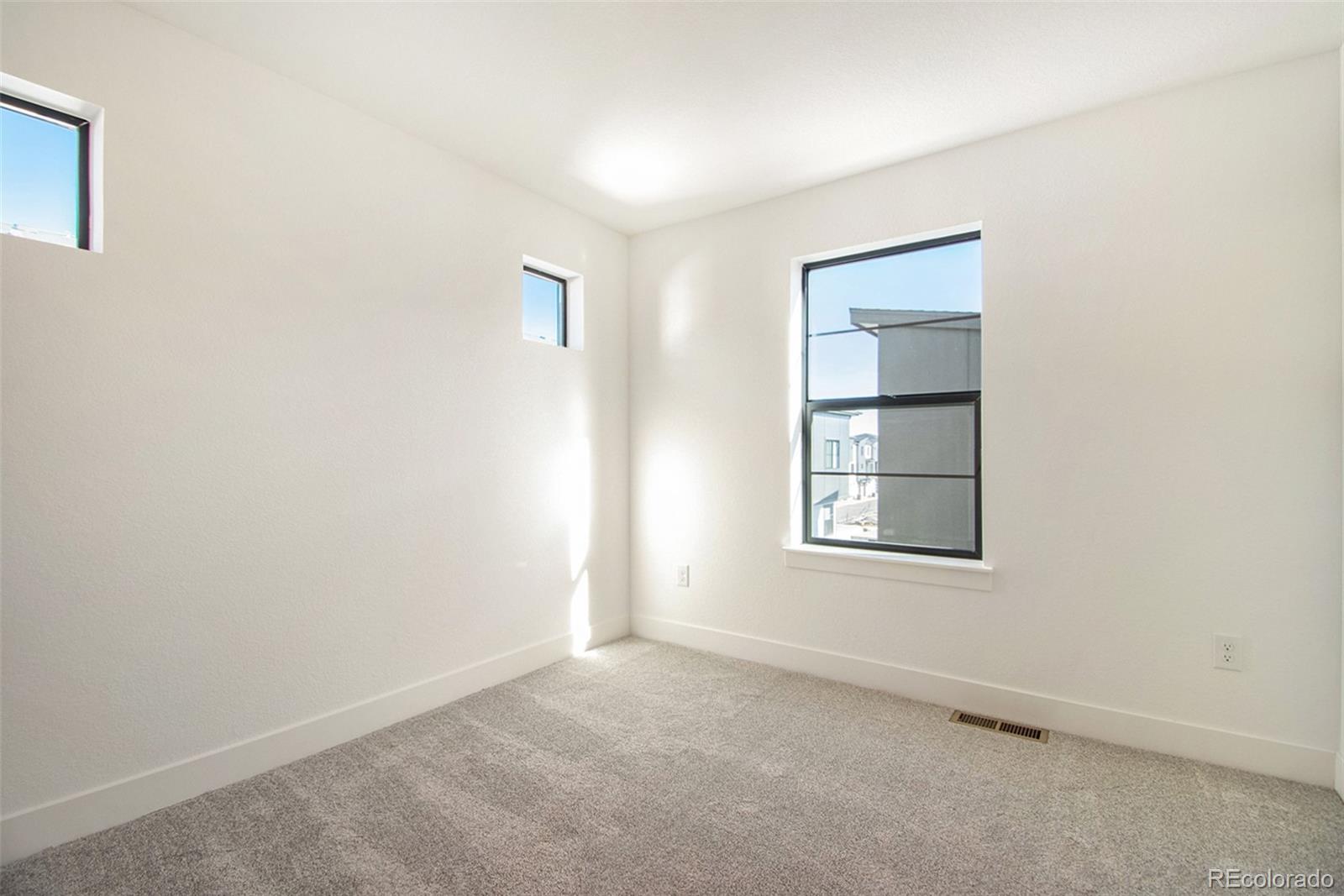 MLS Image #12 for 2032 s holly street 3,denver, Colorado