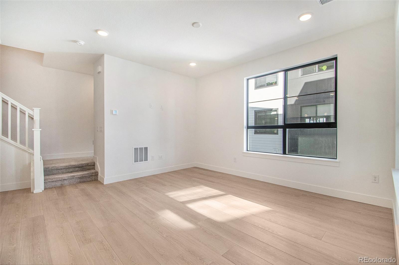 MLS Image #3 for 2032 s holly street 3,denver, Colorado