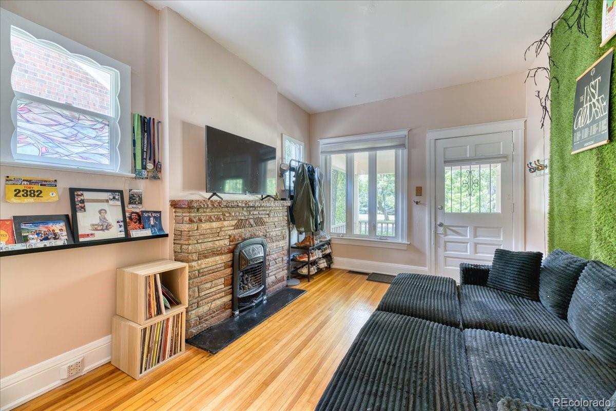 MLS Image #10 for 284 s marion parkway,denver, Colorado